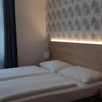 Отель Flora 3*