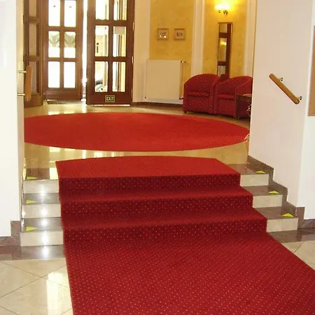 Hotel Flora