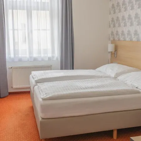 Flora 3* Marianske Lazne