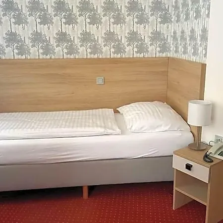 Flora Отель 3*