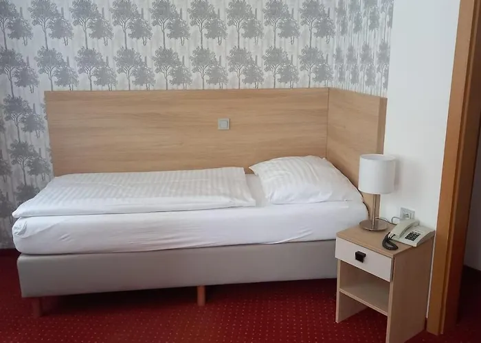 Otel Flora
