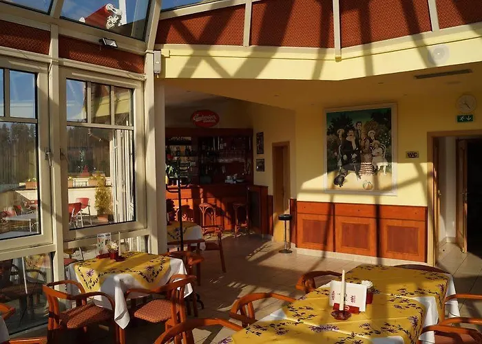 Hotel Flora