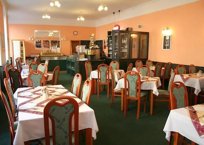 Hotel Flora